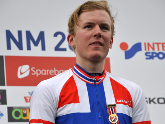U23-MESTER: Ikke mange forventet at August Jensen skulle vinne fellesstarten i Bergen for to år siden. Nordlendingen håper sin tidligere lagkompis i TVK følger opp denne helgen.
