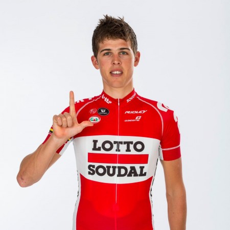 L FOR LUCKY: Vegard Breen slapp unna med en gipset arm etter velte forrige uke. Nå kan nordmannen begynne å trene igjen. FOTO: Twitter / Lotto Soudal