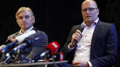 <b>OLEGS KRAV:</b> Oleg Tinkoff (t.v.) var ikke fornøyd med innledningen på sesongen, og kommanderte Bjarne Riis tilbake i følgebilen under etapperittet Tirreno Adriatico. Peter Sagan kvitterte med å ta årets første seier. (FOTO: AP Photo/Sang Tan)