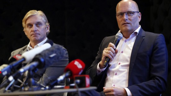<b>OLEGS KRAV:</b> Oleg Tinkoff (t.v.) var ikke fornøyd med innledningen på sesongen, og kommanderte Bjarne Riis tilbake i følgebilen under etapperittet Tirreno Adriatico. Peter Sagan kvitterte med å ta årets første seier. (FOTO: AP Photo/Sang Tan)