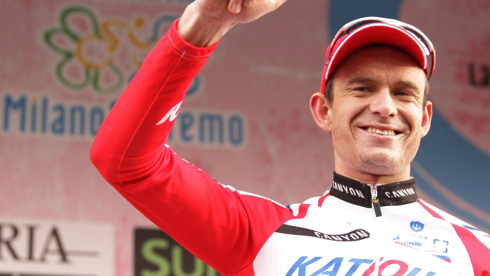 VINNER IGJEN? Alexander Kristoff satser på ny trium i Milano-Sanremo, men har svekkede sjanser ifølge mange på grunn av den nye avslutningen på via Roma. Tull, mener treneren. FOTO: JEAN CHRISTOPHE MAGNENET / AFP