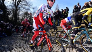 <b>LEVERTE:</b> Sven Erik Bystrøm var en del av finalen i semiklassikeren Dwars door Vlaanderen, før det sa bråstopp. FOTO: Tim De Waele/TDWSPORT.COM