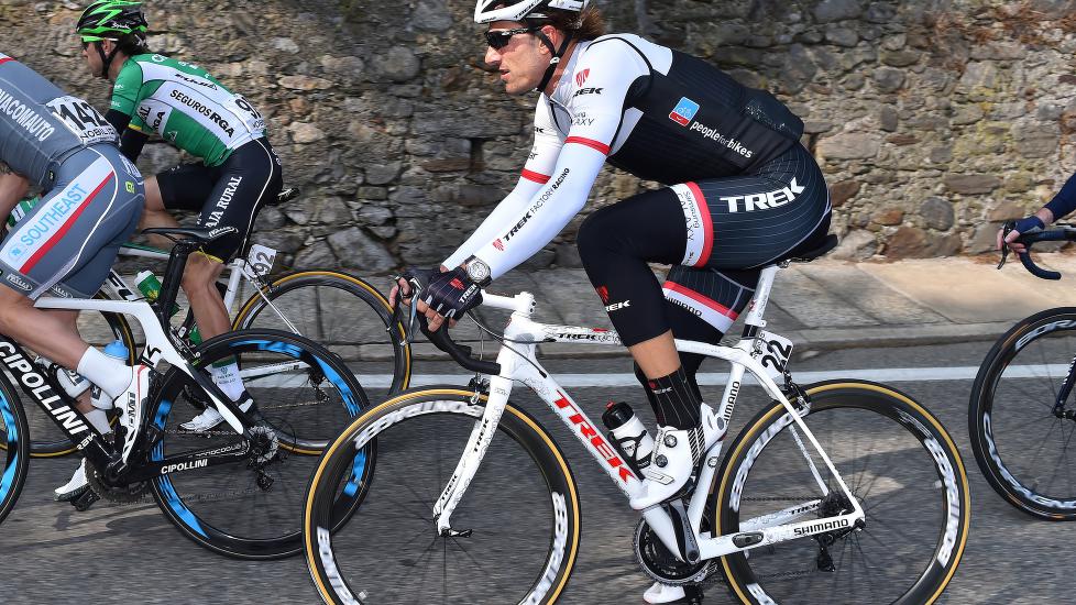 <b>VELTET:</b> Fabian Cancellara er alltid blant favorittene til å vinne Flandern rundt og Paris-Roubaix, men i dag fikk oppkjøringen til rittene et skudd for bauen. FOTO: Tim De Waele/TDWSPORT.COM