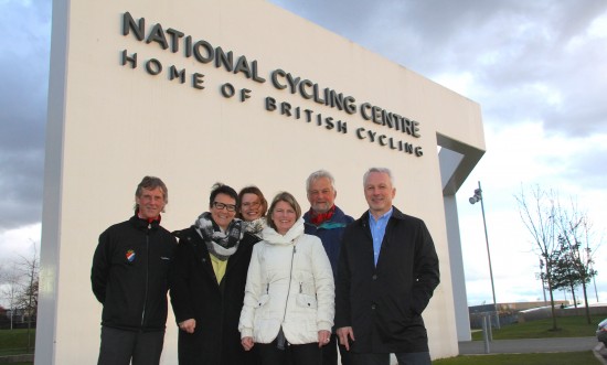 FRA NORGE: Fra venstre Hans P. Gulbrandsen (NCF), Anne-Lise Katle, Gry Garlie (Asker Idrettsråd), Lene Conradi (ordfører Asker kommune), Trygve Lia (Asker kommune) og Lars Bjerke (Asker kommune). FOTO: Privat