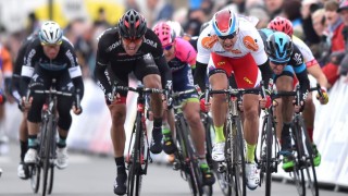 <b>DUELL:</b> TEam Skys Elia Viviani (til høyre bak Kristoff) var en av dem som måtte slås for å notere nordmannens 11. seier for sesongen. FOTO: Tim De Waele/TDWSPORT.COM