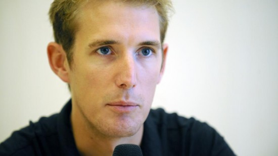 <b>TRIST PÅ VEGNE AV RIIS:</b> Andy Schleck peker ikke bare fingeren mot Oleg Tinkov, men mener likevel at Bjarne Riis endte opp med å forlate Tinkoff-Saxo på en uverdig måte. AFP PHOTO / JEAN-CHRISTOPHE VERHAEGEN