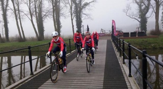 REVANSJESUGNE: De norske juniorjentene er revansjesugne før lørdagens siste etappe av Energiewacht Tour. Foto: Privat