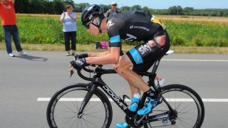 <b>KOM SEG ALDRI TIL MÅL:</b> Chris Froome veltet ut av fjorårets Tour de France. Også i år finnes det flere etapper som kan være risikable for sammenlagtfavorittene. Foto: Tim de Waele (©TDWSport.com)