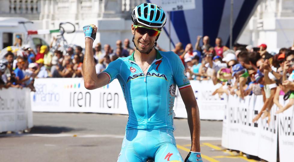 <b>TO PÅ RAD:</b> Vincenzo Nibali kunne for andre år på rad juble for seier i det italienske mesterskapet. Foto: RS (©TDWSport.com)
