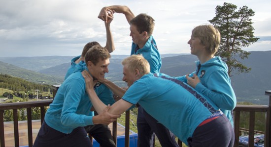 FÅR HENDENE FULLE: Denne, til vanlig litt mer veloppdragne, gjengen får Olav Aleksander Benjaminsen som sjef neste år. Foto: Even Emberland, procycling.no