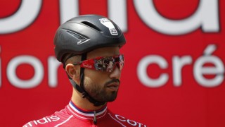UTE AV TOUREN: Den franske spurteren Nacer Bouhanni er ute av Touren, det betyr at Alexander Kristoff får en mann mindre å bryne seg på i spurtene.  Foto: KIM LUDBROOK/EPA