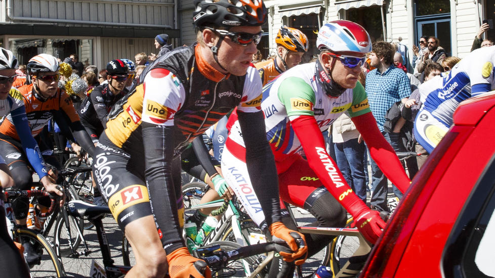 <b>DOPINGSJOKK:</b> Vegard Robinson Bugge (nærmest) avla en positiv dopingprøve for stoffet terbutalin under årets Tour des Fjords. Her står han på startstreken ved siden av Alexander Kristoff under 4. etappe av årets Tour of Norway. Foto: Heiko Junge / NTB Scanpix