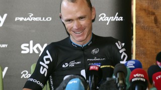 SUVEREN: Chris Froome har vært suveren så langt i årets Tour de France, men det gjenstår fremdeles fire tøffe etapper før den avsluttende etappen til Paris. Foto: REUTERS/Stefano Rellandini