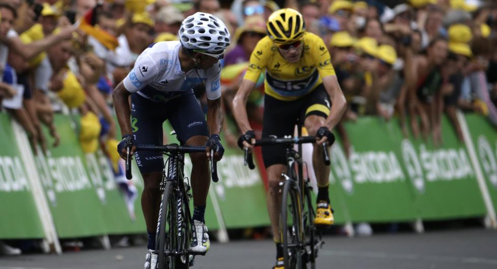 <b>PRØVDE SEG:</b> Nairo Quintana klarte ikke å ta tid på Chris Froome på den 17. etappen i årets Tour de France, men bedyrer at de kommende etappene passer ham bedre. Kolombianeren lover flere angrep. Foto: KENZO TRIBOUILLARD (Scanpix/Afp)