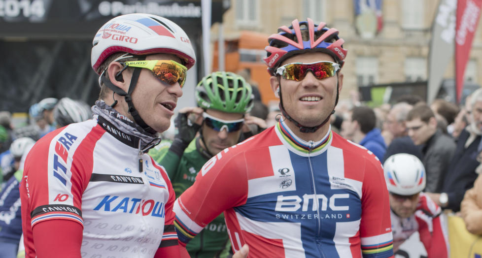 <b>GAMLE KJENTE:</b> Alexander Kristoff heier på Thor Hushovds profflag, og kan tenke seg å sykle for nordmannen en gang i framtida.