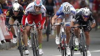 IKKE DENNE GANG: Etter fjorårets tour-suksess, ble det et noe skuffende ritt for Alexander Kristoff i år. Her fra den femte etappen. Foto: EPA/YOAN VALAT