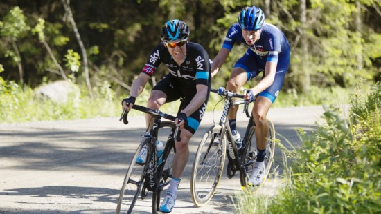 TENT: Lars Petter Nordhaug har ikke sprudlet denne sesongen, men håper på en god avslutning. Her måler han krefter mot Vegard Stake Laengen under NM. Foto: Kristoffer Øverli Andersen (www.procycling.no)