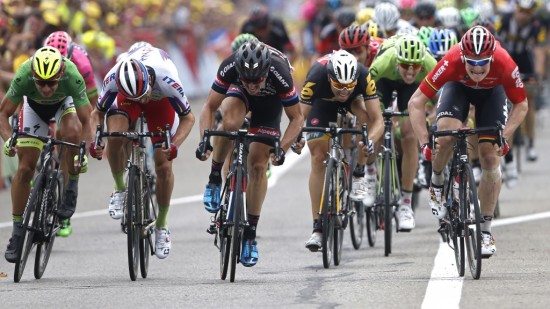 GREIPEL BLE FOR STERK: Men treneren tror det kan snu på rittets siste dag. Foto: ERIC GAILLARD (Scanpix/Reuters)