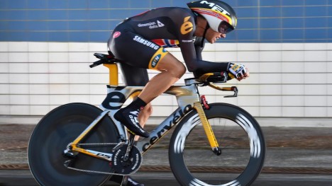 <b> UHELDIG: </b> Edvald Boasson Hagen (MTN-Qhubeka) leverte en solid tempo i Danmark, men punkterte mot slutten og kan dermed ha mistet en potensiell seier. Her fra prologen i årets Tour de France. Foto: Tim De Waele/TDWSPORT.COM.