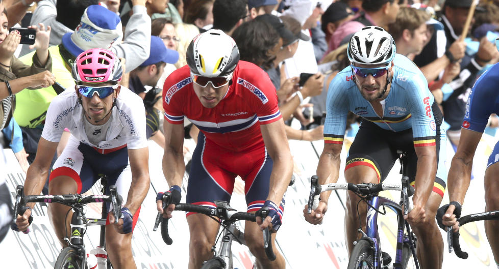 <b>BURDE HATT MEDALJE:</b> Edvald Boasson Hagen hadde en gyllen mulighet til VM-medalje med et par kilometer igjen. Istedenfor ventet han på Kristoff, og trillet over målstreken som nummer 20. Foto: Terje Pedersen / NTB scanpix