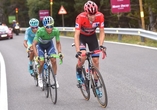 UNG TRIO: Tom Dumoulin, Johan Esteban Chaves og Fabio Aru er tre av mange unge stjerner som har satt sitt preg på vueltaen. Foto: Tim De Waele (©TDWSport,com)