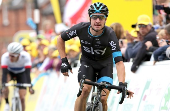 OVERRASKELSEN: Elia Viviani er en rask spurter, men det er sjeldent han klarer å spurte forbi både Cavendish og Greipel på oppløpet. Foto: Tim De Waele (©TDWSport,com)