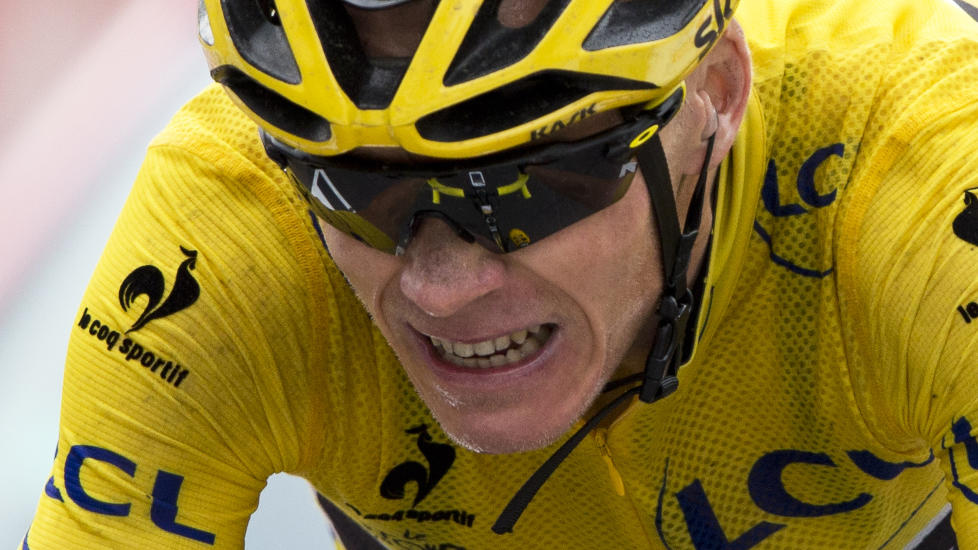 SATSER STORT: Chris Froome håper han kan hevde seg på flere fronter neste år, også etter å ha forsvart seieren i Tour de France. Her avbildet på 19. etappe av det franske storrittet 24. juli. Foto:  AP Photo / Peter Dejong / NTB scanpix