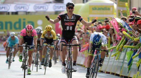 <b>TIL ETIXX?</b> Det er det de fleste melder, men agenten hevder at Marcel Kittel ikke har bestemt seg helt ennå. Foto: BARTLOMIEJ ZBOROWSKI (Scanpix/Epa)