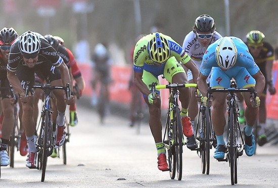 FØRSTE STIKK: Andrea Guardini trives i varmere strøk og traff med alt på første etappe i Abu Dhabi Tour. Foto: Tim De Waele (©TDWSport.com)
