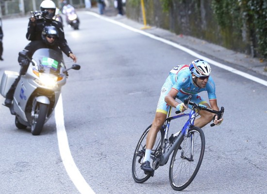 GA ALT FOR SEIER: Vincenzo Nibali prøvde og prøvde, helt til han lykkes. Foto: Tim De Waele (©TDWSport.com)