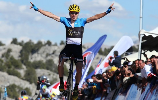 THE SKY DREAM? Dette ønsker tydeligvisTeam Sky å se mye av i 2016. Ja, uten å måtte hente noen fra Estland riktignok. Foto: Tim de Waele (©TDWSport.com)