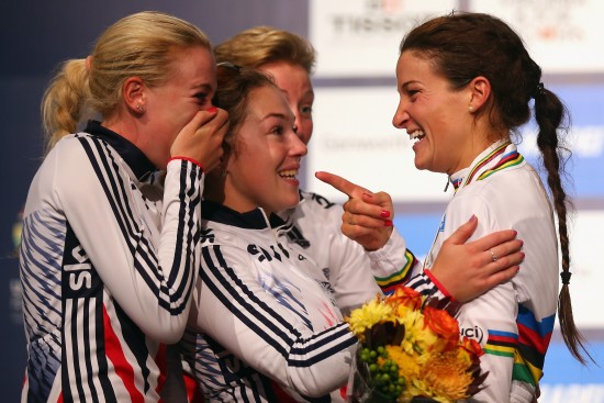 RICHMOND, VA - SEPTEMBER 26: Elizabeth Armitstead of Great Britain celebrates with team mates Jessie Walker (l) and Lucy Garner (c) for the Elite Women's Road Race on day seven of the UCI Road World Championships on September 26, 2015 in Richmond, Virginia. Bryn Lennon/Getty Images/AFP == FOR NEWSPAPERS, INTERNET, TELCOS & TELEVISION USE ONLY ==