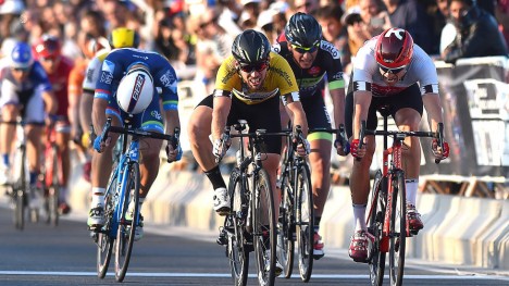 TETTE DUELLER: Alexander Kristoff (til høyre) har slått Mark Cavendish knepent ved flere anledninger i Tour of Qatar denne uka. Foto: Tim de Waele (©TDWSport.com)