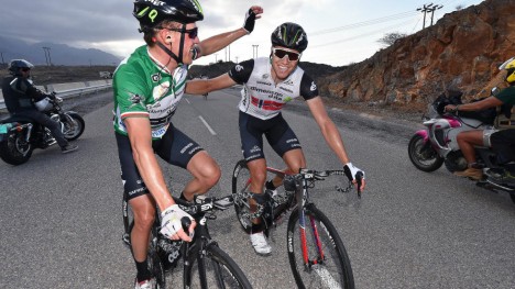 ÅPNET MED ET SMELL: Edvald Boasson Hagen er med å kjemper om seieren i hvert eneste ritt han deltar i for tiden. Det imponerer den svenske TV-kommentatoren Roberto Vacchi. FOTO: Tim De Waele/TDWSPORT.COM