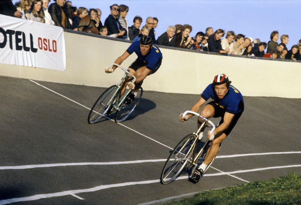 Knut Knudsen og Geir Digerud i aksjon på velodromen på Valle Hovin, 9. september 1980. FOTO: Per Løchen / NTB / SCANPIX
