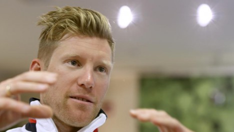 b>VELTET: Lars Petter Nordhaug sto av den nest siste etappen i Tirreno-Adriatico etter velt.