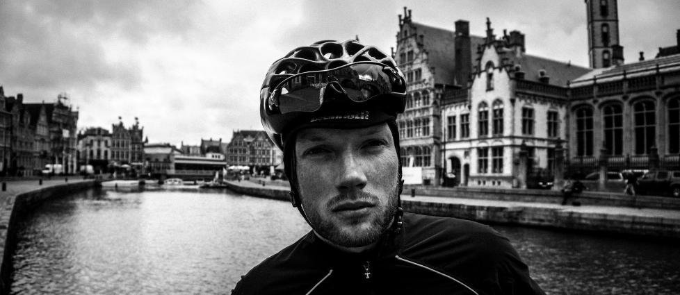 TILBAKE: Vegard Robinson Bugge gir seg selv én sesong på å bevise at han er god nok for et norsk kontinentallag. 26-åringen har ikke konkurrert på 269 etter at han ble utestengt etter å ha manglet fritak for astmamedisinen han brukte. I dag er han tilbake i konkurranse i Belgia. FOTO: Frans-Leonard Markaskard
