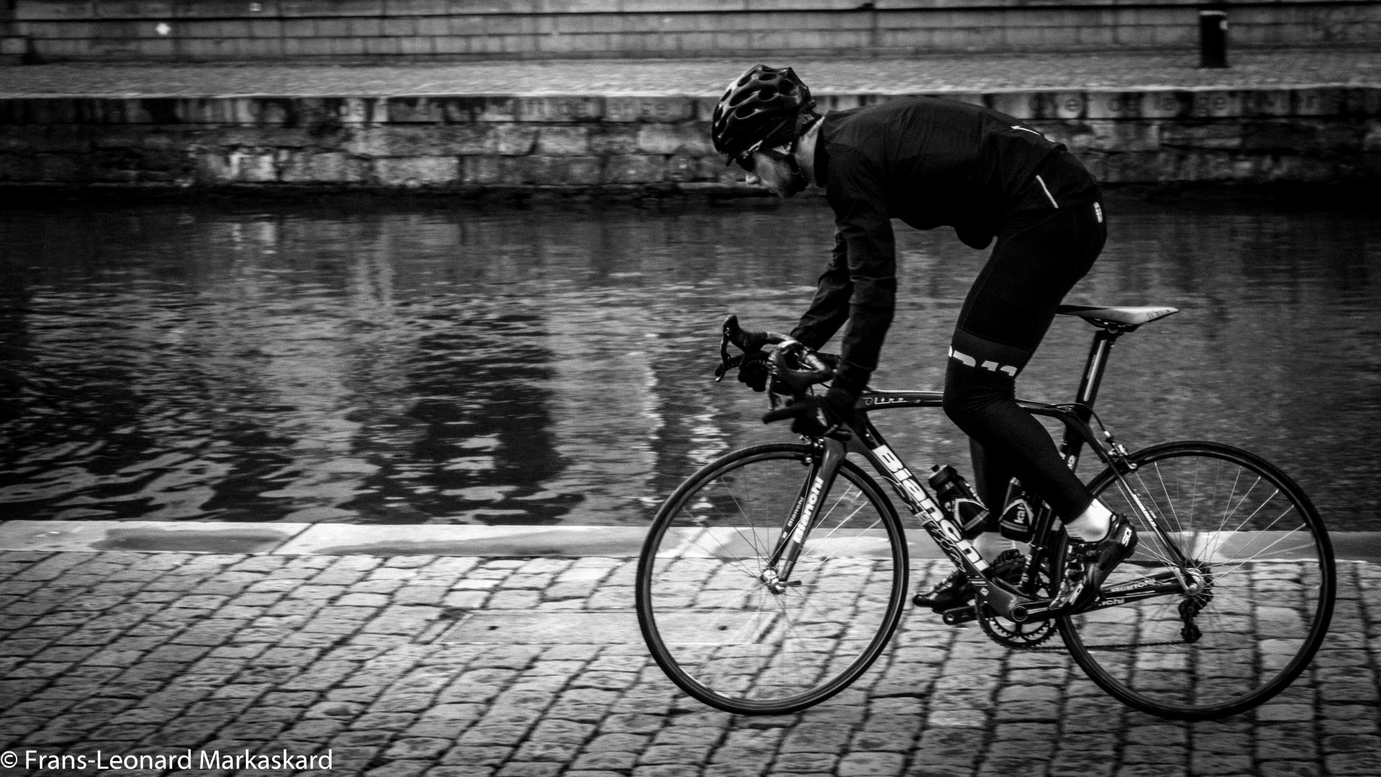 LANG VEI TILBAKE: Etter den positive dopingprøven under Tour des Fjords, har ikke Vegard Robinson Bugge konkurrert på 269 dager. Nå er han tilbake, og han blir gjerne kalt "Syklisten fra Horten" igjen. FOTO: Frans-Leonard Markaskard