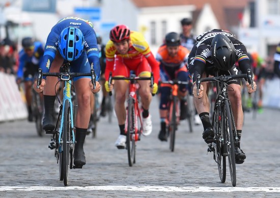 HELT I FRONT: Det var ikke langt unna seier for Kristoffer Halvorsen. Foto: Tim de Waele (©TDWSport.com)