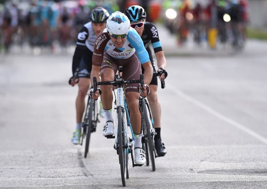 MARKERTE BRUDD: Bakerst i bildet har Stephen Cummings sneket seg med og infiltrert et brudd. Foto: Tim de Waele (©TDWSport.com)