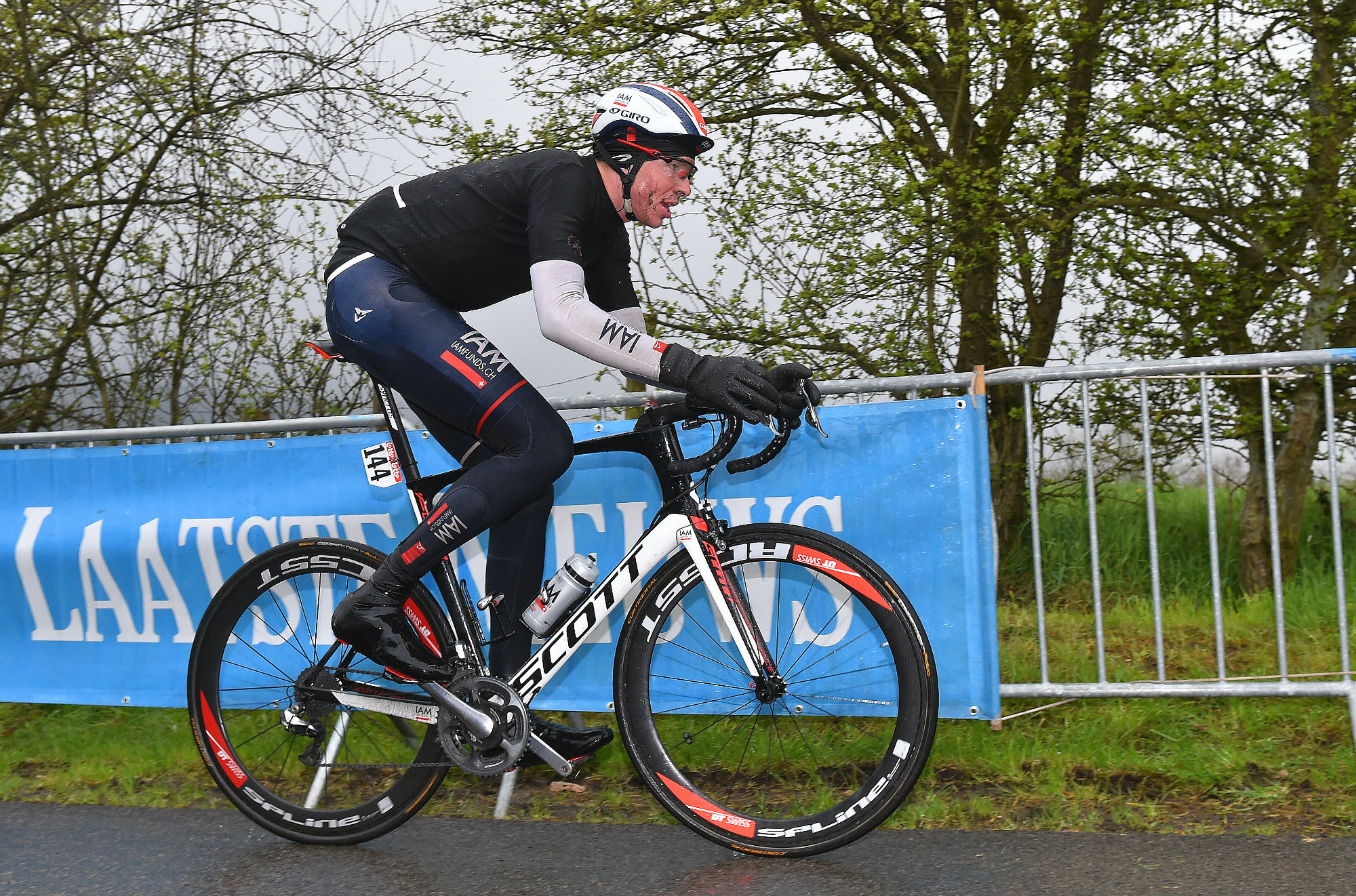 ET LIV I BRUDD: Vegard Stake Laengen fikk vist seg fram under både La Flèche Wallonne og Liège-Bastogne-Liège, men foran finalene av rittene var han naturligvis kokt for lengst. Under Belgia rundt skal han få kjøre for egne muligheter. FOTO: Tim De Waele/TDWSPORT.COM