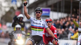 ØNSKER ET HARDT RITT: Tinkoff-leiren håper ikke at Peter Sagan må ta del i et taktisk ritt på søndag. Det ønsker et knalltøft Flandern rundt.  Foto: LUC CLAESSEN (Scanpix/Afp)