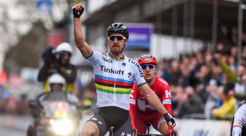 ØNSKER ET HARDT RITT: Tinkoff-leiren håper ikke at Peter Sagan må ta del i et taktisk ritt på søndag. Det ønsker et knalltøft Flandern rundt.  Foto: LUC CLAESSEN (Scanpix/Afp)