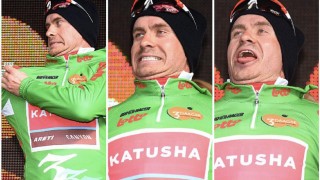 HVA FOREGÅR HER? Disse motivene har gått sin seiersgang i Katusha-miljøet. Nå har Alexander Kristoff fått låne kallenavnet til en kjent Star Wars-figur. FOTO: Tim De Waele/TDWSPORT.COM