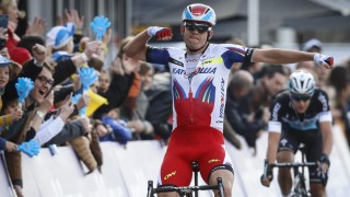 KAN HAN GJENTA BEDRIFTEN? Alexander Kristoff kommer til å få knallhard motstand i sin søken på en ny Flandern rundt-triumf. Foto: OLIVIER HOSLET (Scanpix/Epa)