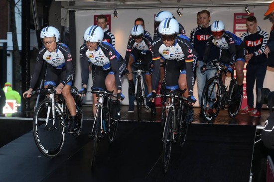 SJETTEPLASS: Team Hitec Product syklet inn til en sjetteplass på lagtempoen i det nederlandske etapperittet. Foto: Privat