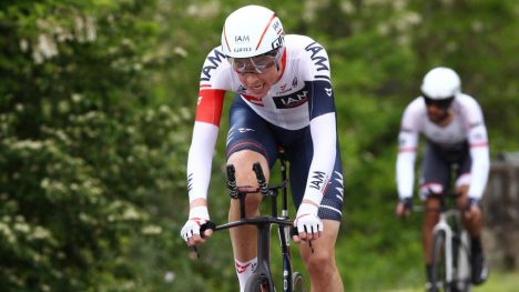INNBITT: Vegard Stake Laengen hadde spart krefter og stått opp ekstra tidlig for å prestere på søndagens tempo i Giro d'Italia. Det gikk over all forventning. Foto: Tim de Waele (©TDWSport.com)