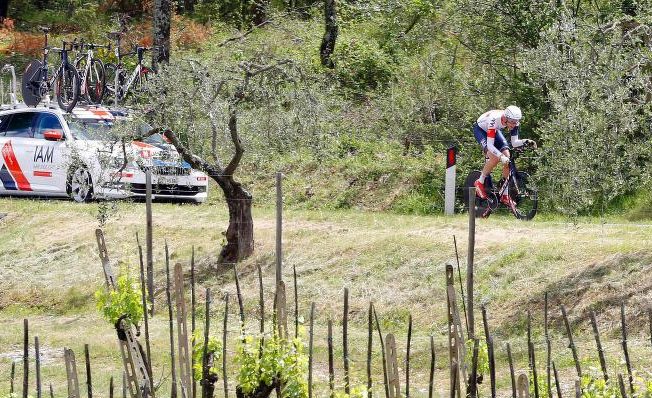 I FORM: Vegard Stake Laengen levete en ny sterk etappe i Giro d'Italia onsdag. Her avbildet under tempoetappen søndag. Foto: LUK BENIES / Afp / NTB scanpix