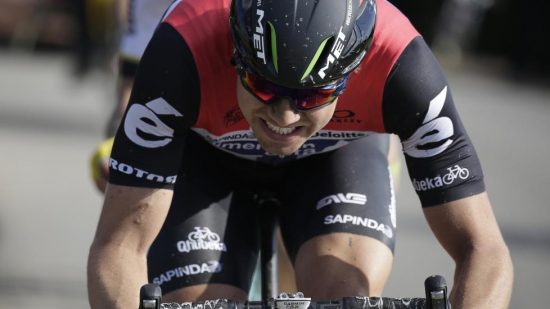 LANGT BAK: Edvald Boasson Hagen. Dette bildet er fra Paris-Roubaix tidligere i sesongen. Foto: KENZO TRIBOUILLARD / Afp / NTB scanpix