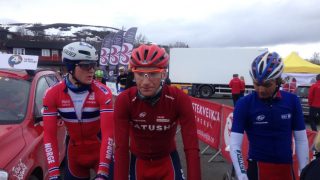 NORGES LAG: Daniel Hoelgaard, Sven Erik Bystrøm og Odd Christian Eiking etter nok en tøff etappe i Tour of Norway. (foto: procycling.no).